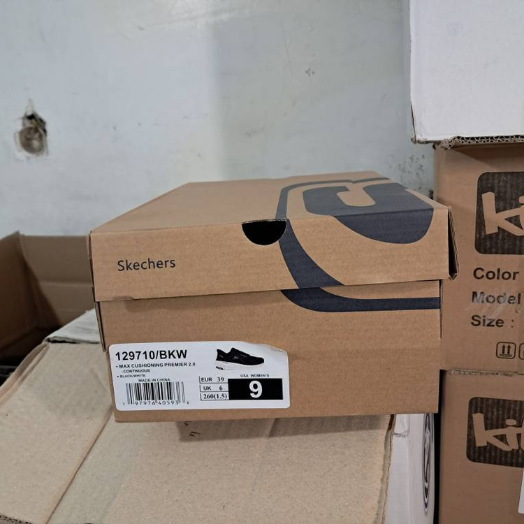 اسکیچرز کیفیت مستر skechers max cushion