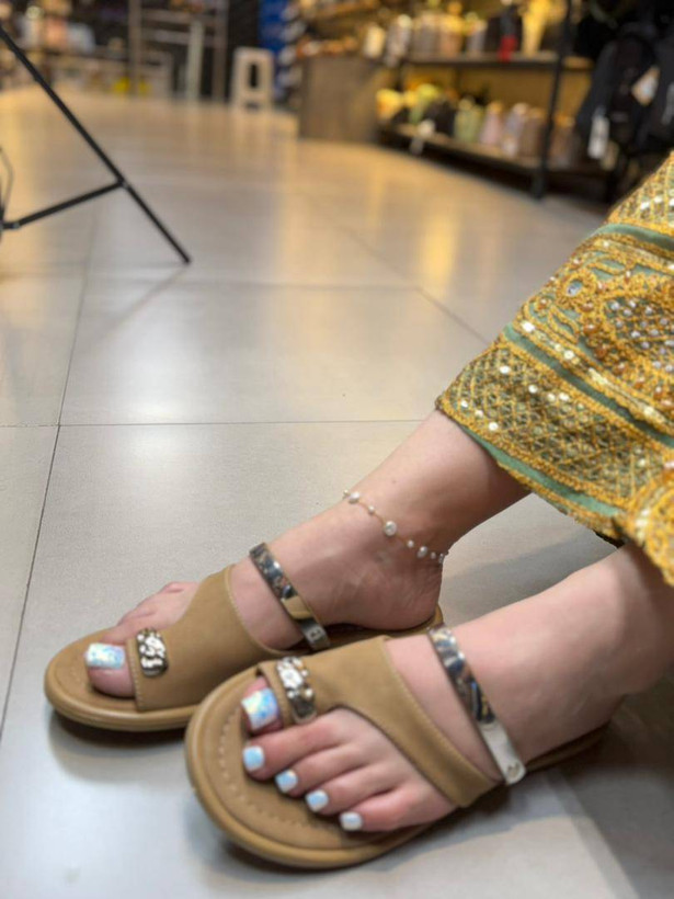 دمپایی صندل انگشتی زنانه مدل النگویی