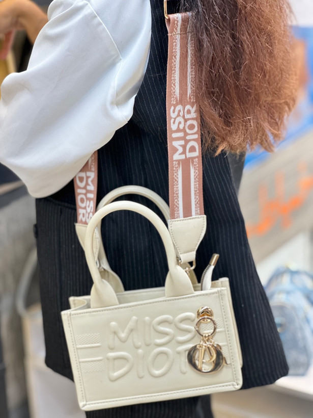 کیف دستی زنانه مدل میس دیور