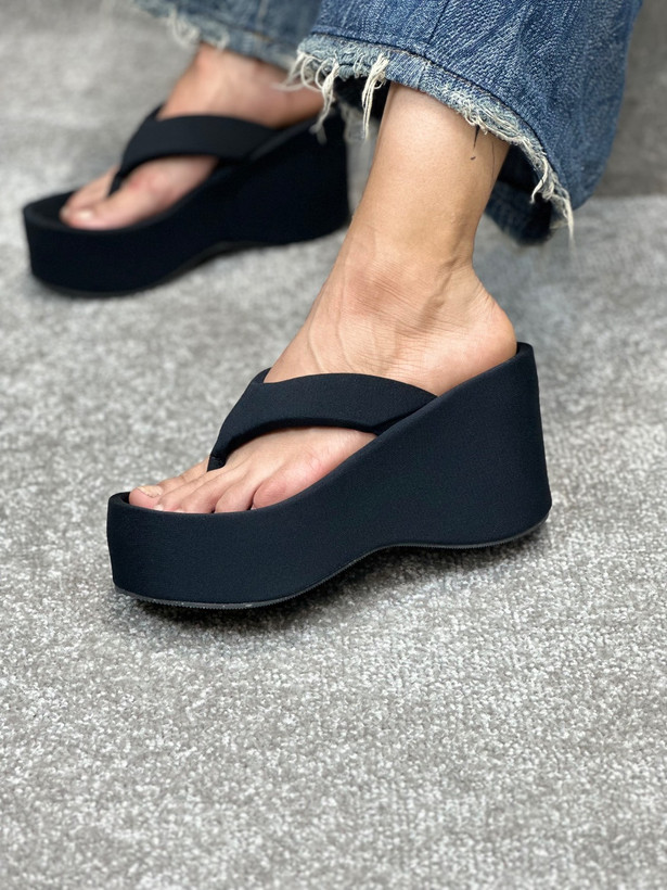 صندل لژدار انگشتی زنانه