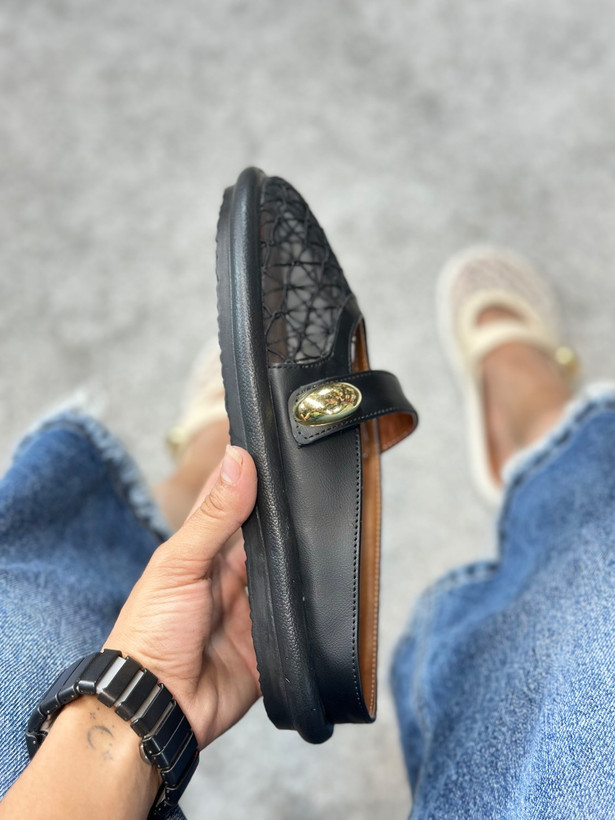 صندل جلوبسته توری زنانه مدل عروسکی